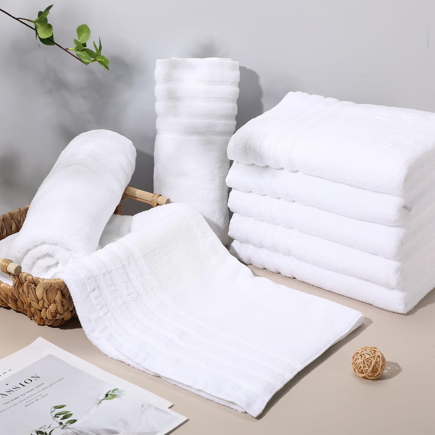 Luxurious Soft White Bath Towels Egyptian Cotton 600GSM Hotel Grade 70 X 130 cm