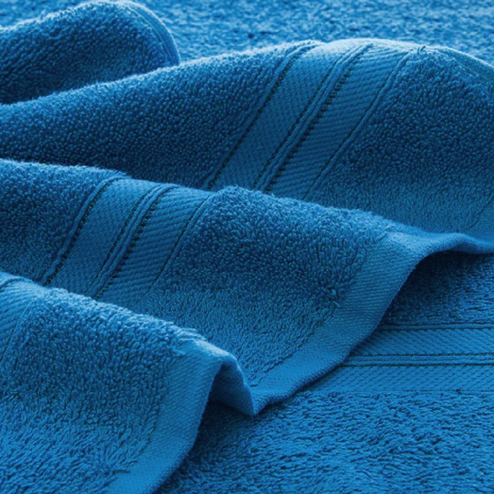 Treat Yourself to Luxury With This 4 Piece Super Soft 800 GSM Towel Set