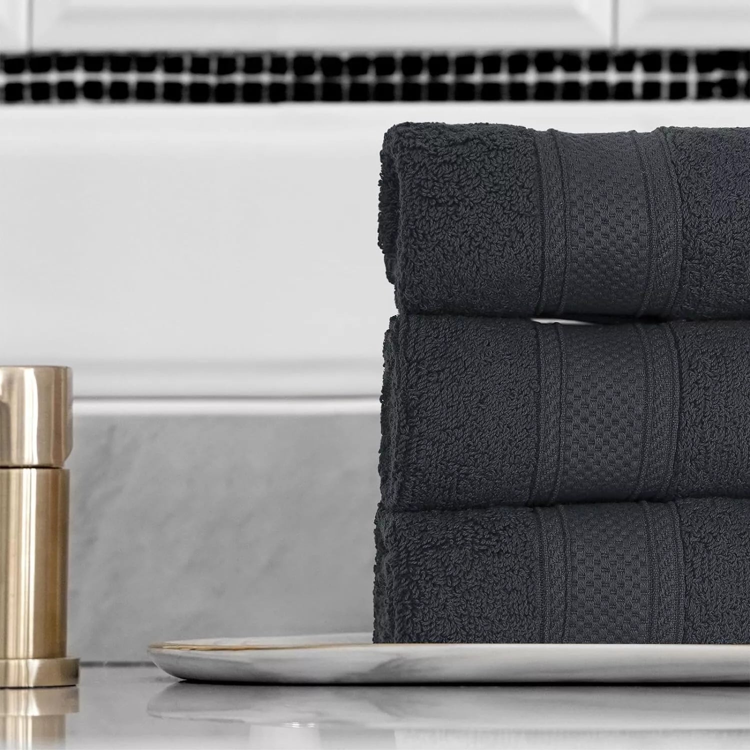 Treat Yourself with 800 GSM Super Soft Egyptian Hand Towel Sets Today!